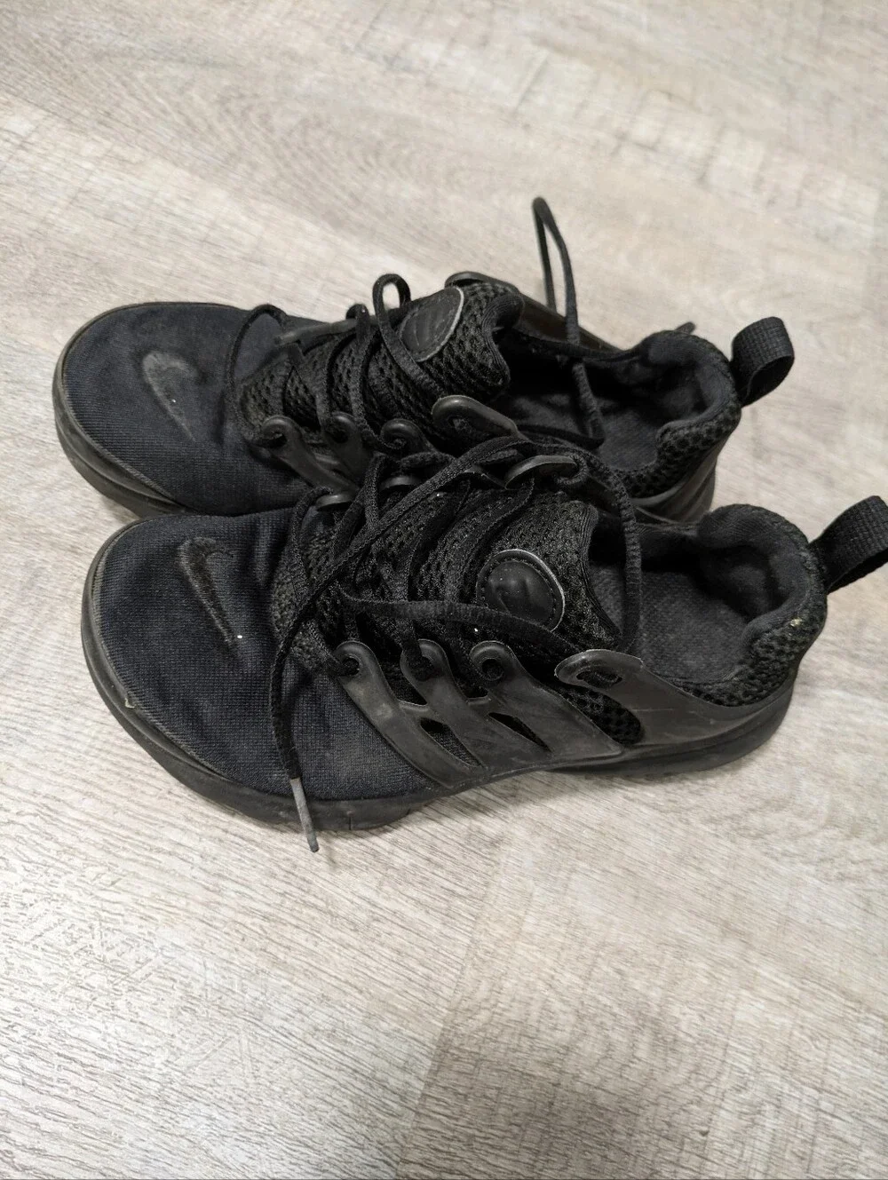 Nike Air Presto Triple Black Size 1Y